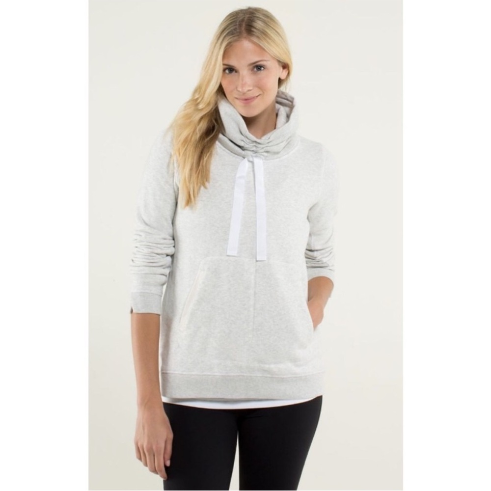 Lululemon Avenue Pullover Heathered Light Grey